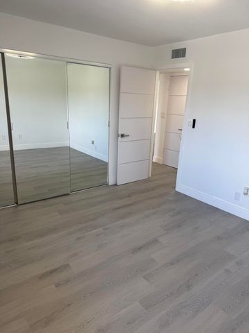 9300 Sunrise Lakes Boulevard 303, Sunrise, FL 33322