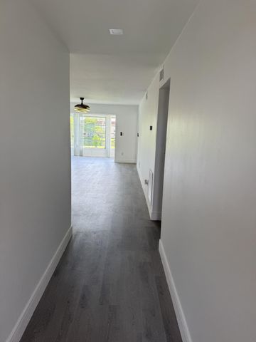 9300 Sunrise Lakes Boulevard 303, Sunrise, FL 33322