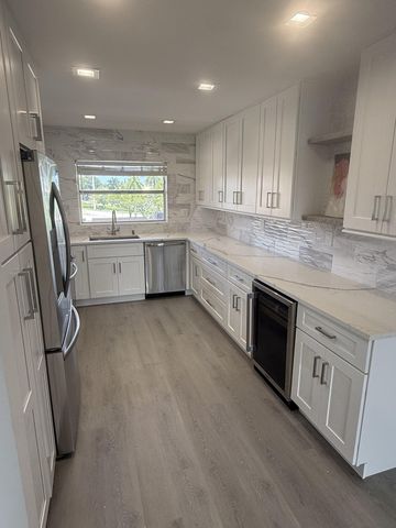 9300 Sunrise Lakes Boulevard 303, Sunrise, FL 33322