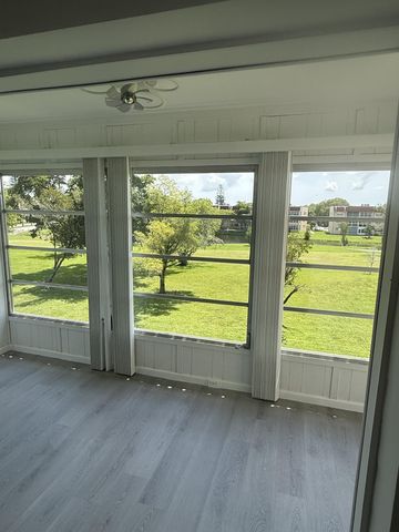 9300 Sunrise Lakes Boulevard 303, Sunrise, FL 33322