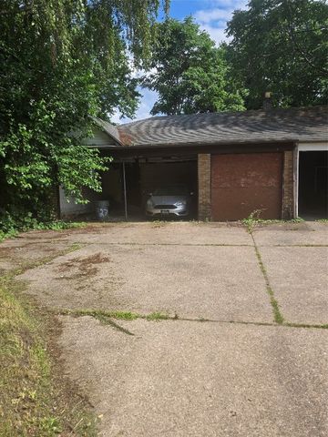 327 E 7TH Street, Erie, PA 16503