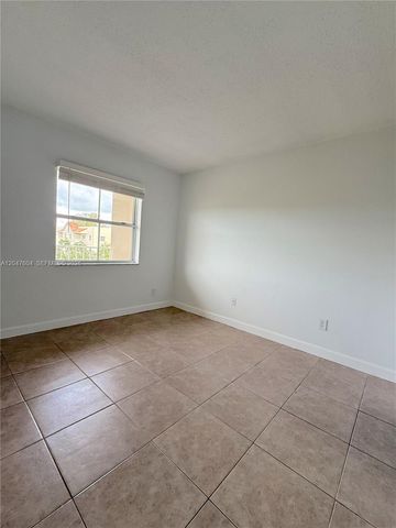 8260 SW 210th Street 315, Cutler Bay, FL 33189