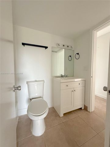 8260 SW 210th Street 315, Cutler Bay, FL 33189