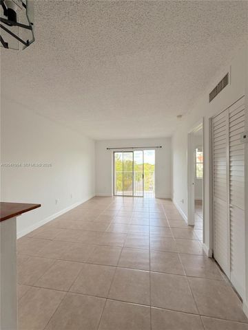 8260 SW 210th Street 315, Cutler Bay, FL 33189