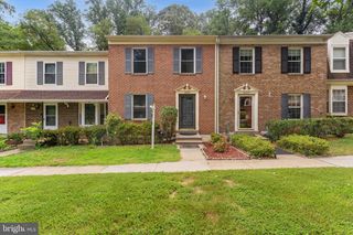 6427 OLD SCOTTS CT, Springfield, VA 22152