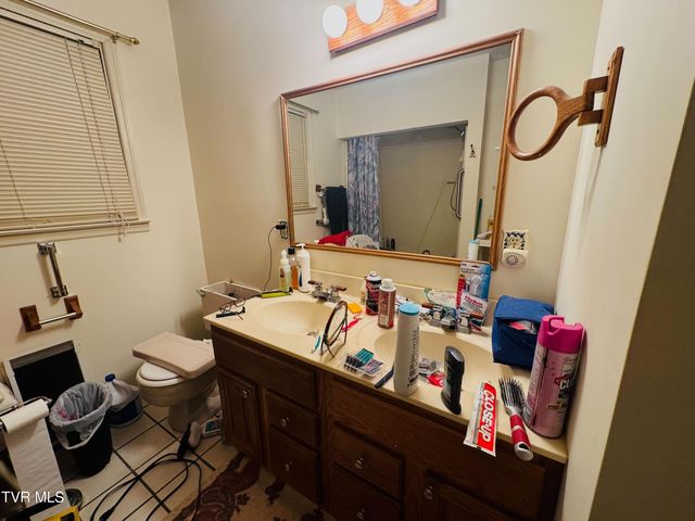 3205 Nola Lane, Kingsport, TN 37664