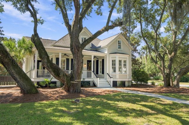 400 Tidal Reef Circle, Mount Pleasant, SC 29464