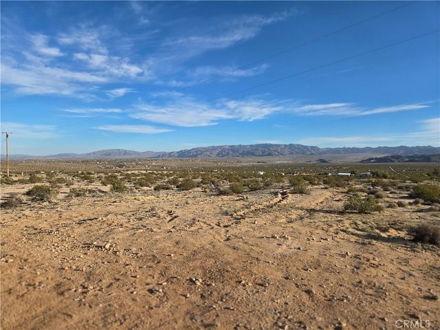 68243 Pioneer Trail, Twentynine Palms, CA 92277