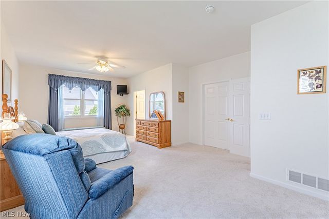 10384 Rock Ledge Way, North Royalton, OH 44133