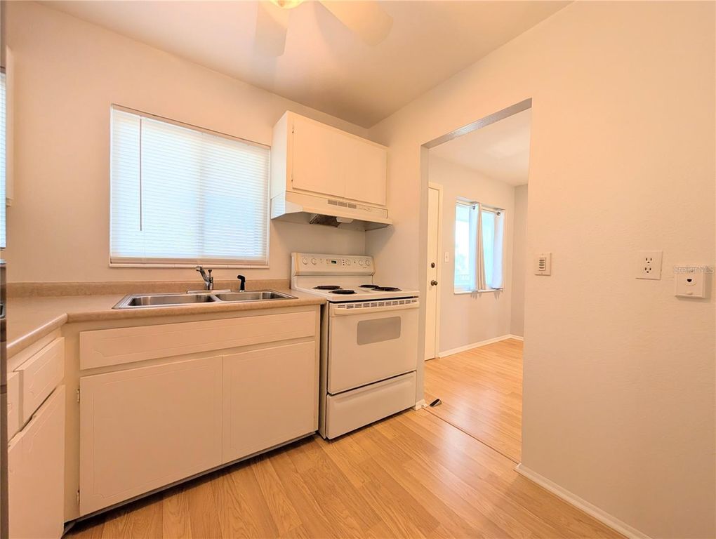 Image 7 of property listing at 1540 PLEASANT ROAD G35, Bradenton, FL 34207