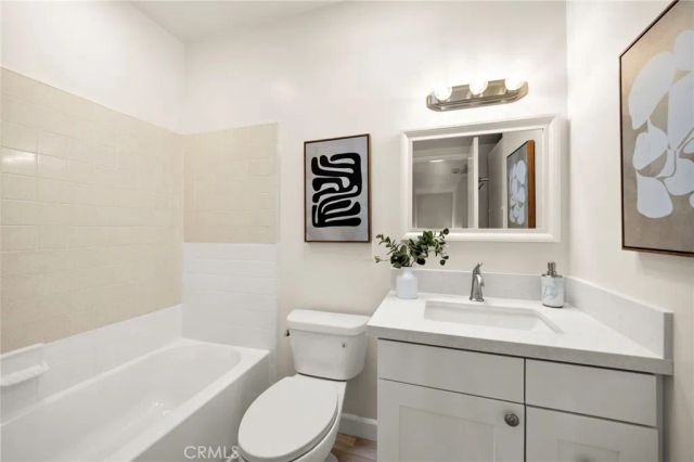 6247 Morse Avenue, North Hollywood, CA 91606