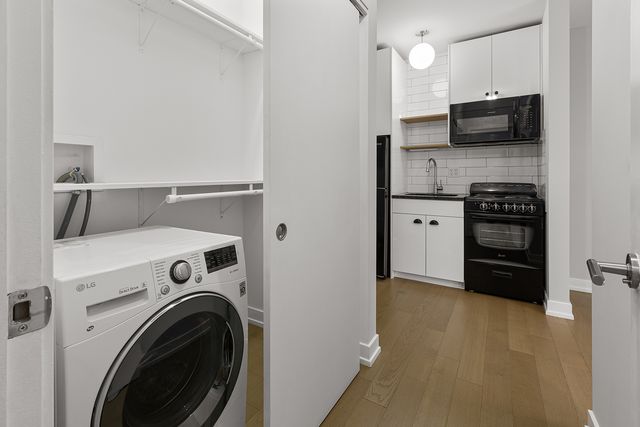 6019 N Winthrop Avenue 301, Chicago, IL 60660