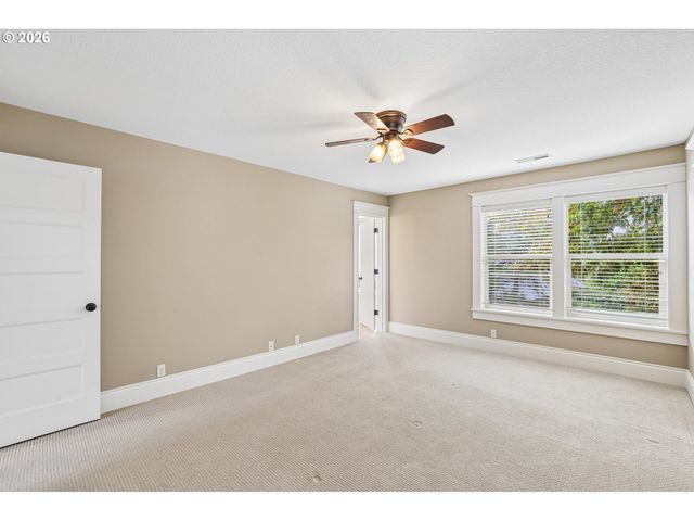 1634 Se SPOKANE St, Portland, OR 97202