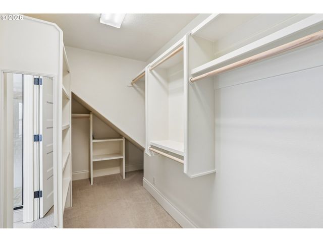 1634 Se SPOKANE St, Portland, OR 97202