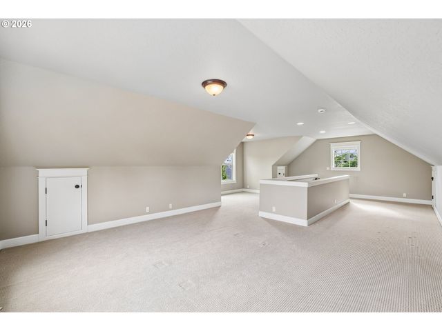 1634 Se SPOKANE St, Portland, OR 97202