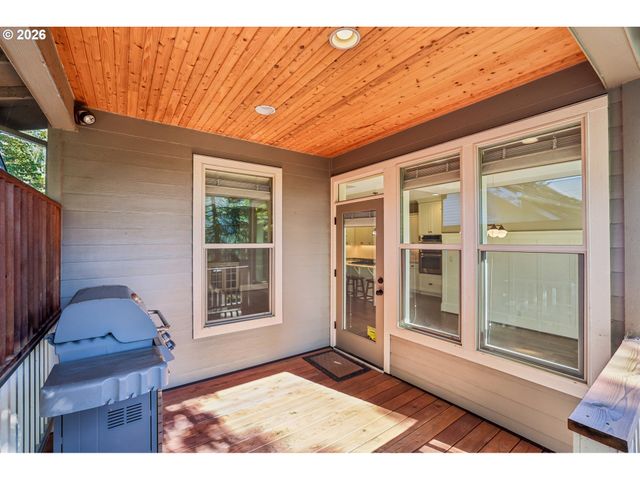 1634 Se SPOKANE St, Portland, OR 97202