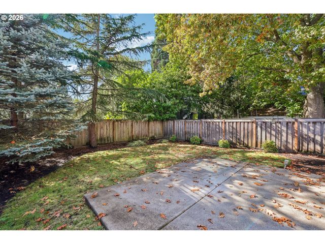 1634 Se SPOKANE St, Portland, OR 97202