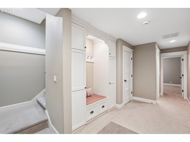 1634 Se SPOKANE St, Portland, OR 97202