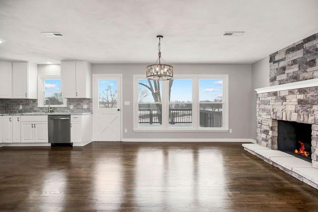 12301 E 233rd Street, Peculiar, MO 64078