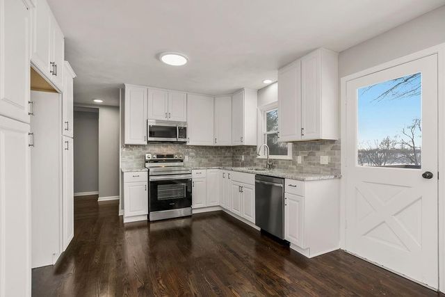 12301 E 233rd Street, Peculiar, MO 64078