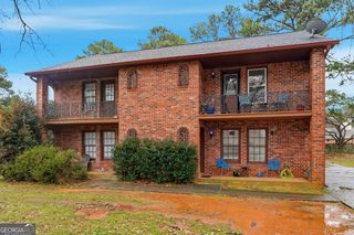 2129 Golfview Drive SE, Conyers, GA 30013