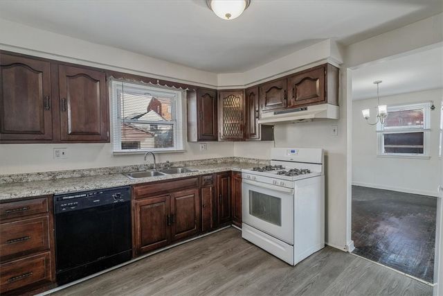 609 Thompson Avenue, Clairton, PA 15025