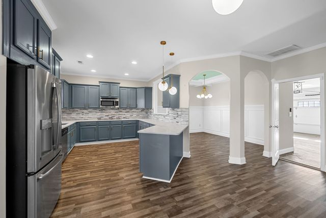 2048 Bandera Dr, Clarksville, TN 37042