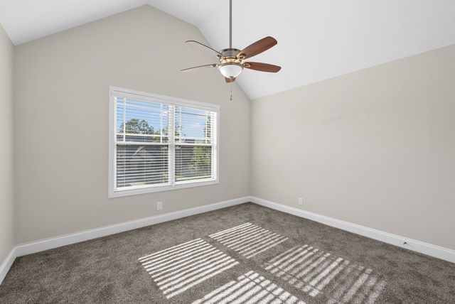 2048 Bandera Dr, Clarksville, TN 37042