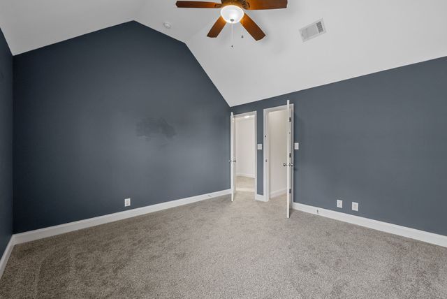 2048 Bandera Dr, Clarksville, TN 37042