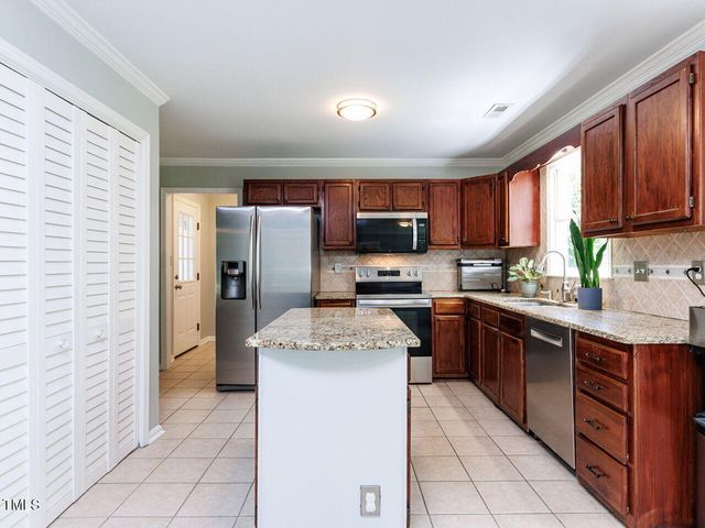 3525 Lytham Place, Raleigh, NC 27604