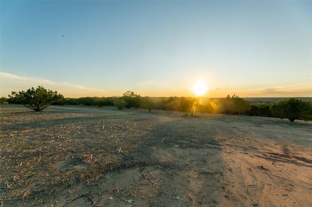 1044 Cedar Hill Drive, Nemo, TX 76070