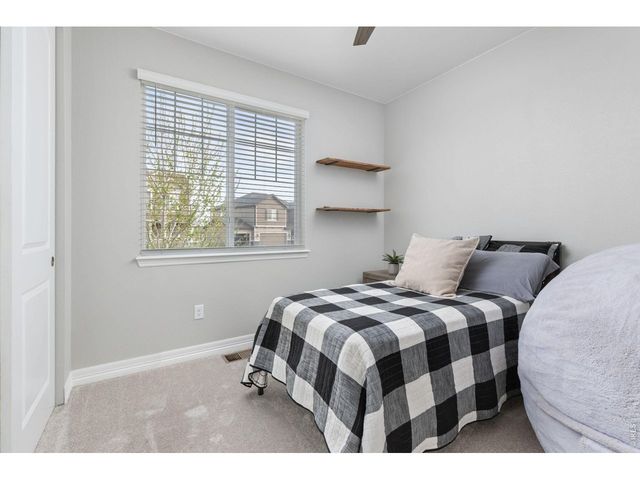 1122 Gabriella Ln, Berthoud, CO 80513