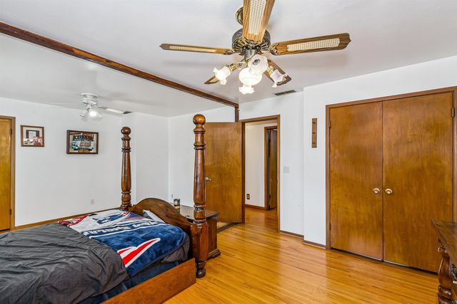 751 N Murray St, Wichita, KS 67212