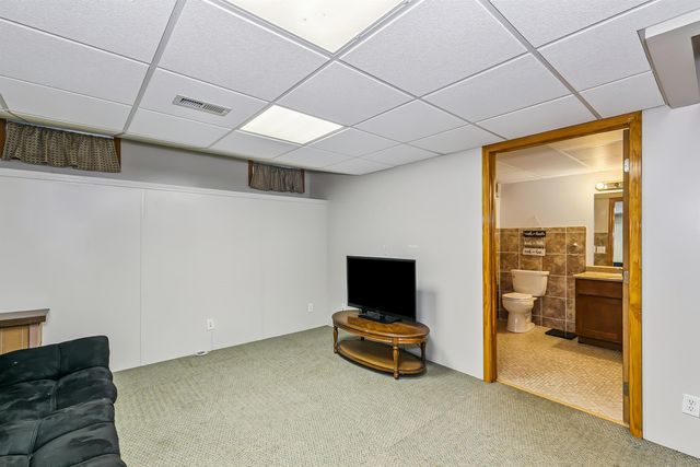 751 N Murray St, Wichita, KS 67212