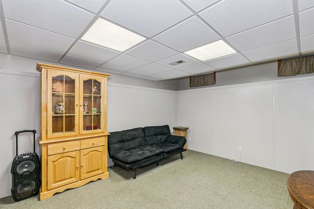 751 N Murray St, Wichita, KS 67212