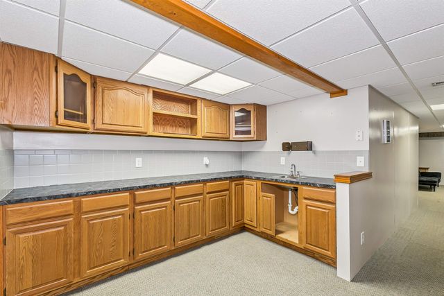 751 N Murray St, Wichita, KS 67212