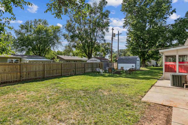 751 N Murray St, Wichita, KS 67212