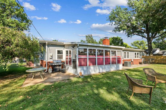 751 N Murray St, Wichita, KS 67212