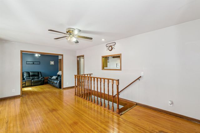 751 N Murray St, Wichita, KS 67212