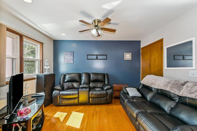 751 N Murray St, Wichita, KS 67212