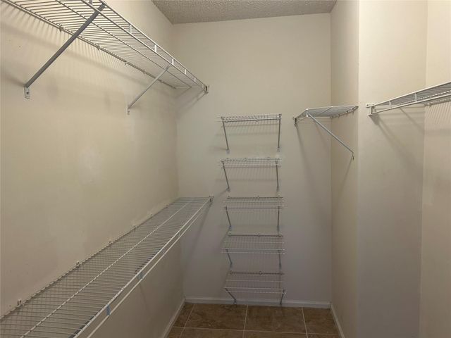 17150 N Bay Rd, Sunny Isles Beach, FL 33160