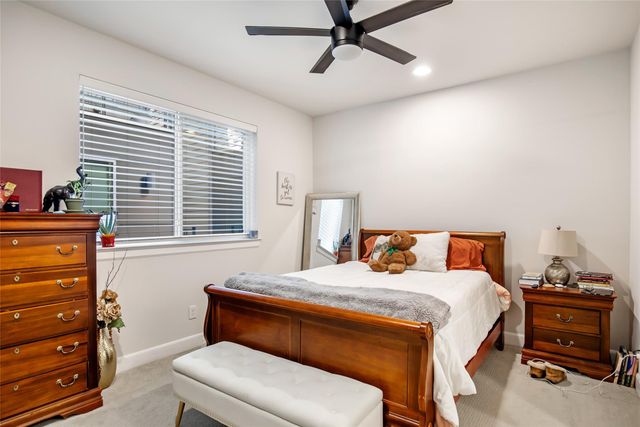 325 Eado Park Circle, Houston, TX 77020