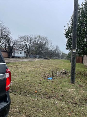 227 S Overlook Drive, Red Oak, TX 75154