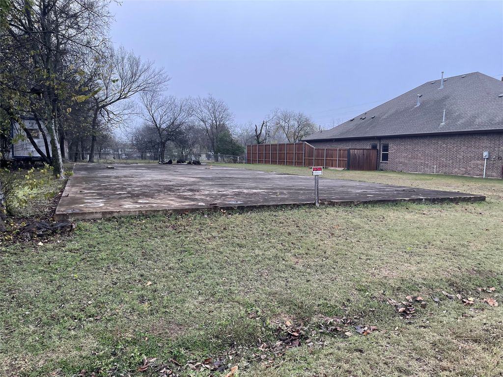 227 S Overlook Drive, Red Oak, TX 75154