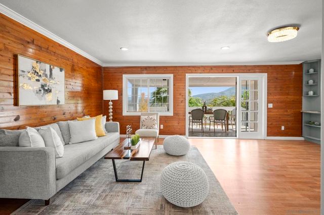 1405 Cuyamaca Ave, Spring Valley, CA 91977