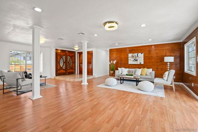 1405 Cuyamaca Ave, Spring Valley, CA 91977