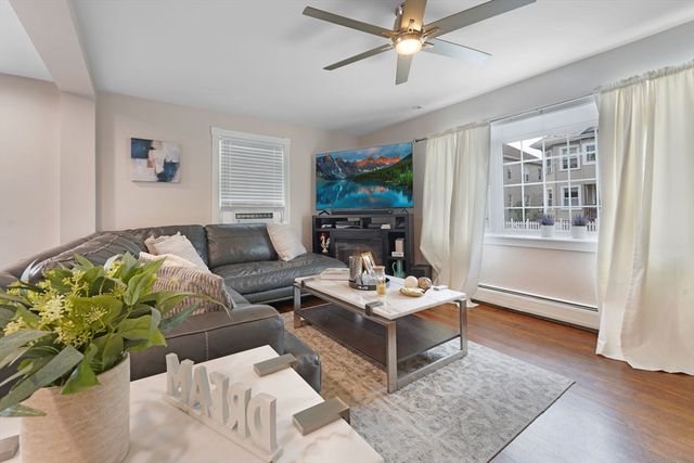 166 Charles St, New Bedford, MA 02744