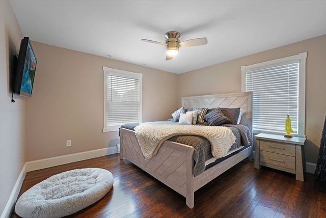 166 Charles St, New Bedford, MA 02744