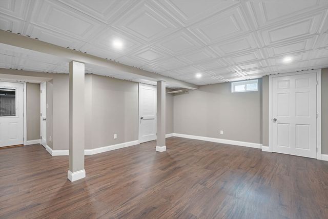 166 Charles St, New Bedford, MA 02744