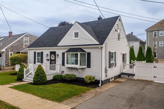 166 Charles St, New Bedford, MA 02744